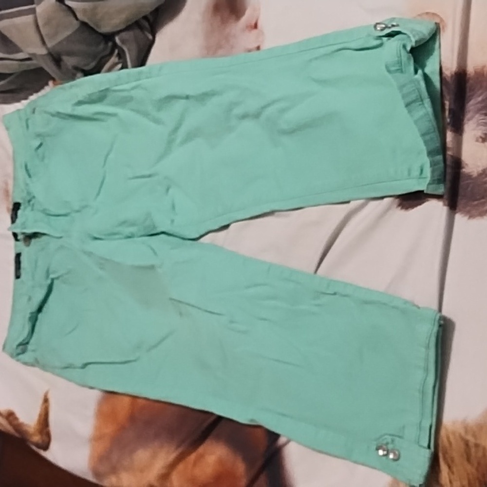 Capri Pants Set - Picture 5 of 6